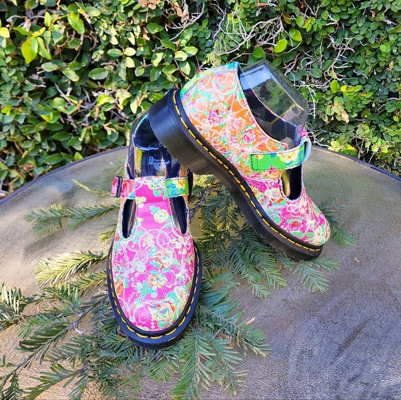 Dr. Martens Polley Daze - Picture 4 of 7